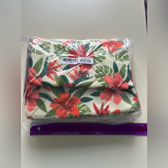 LUG PLIE CONVERTIBLE CROSSBODY LUSH LUAU NWT - Picture 6 of 8